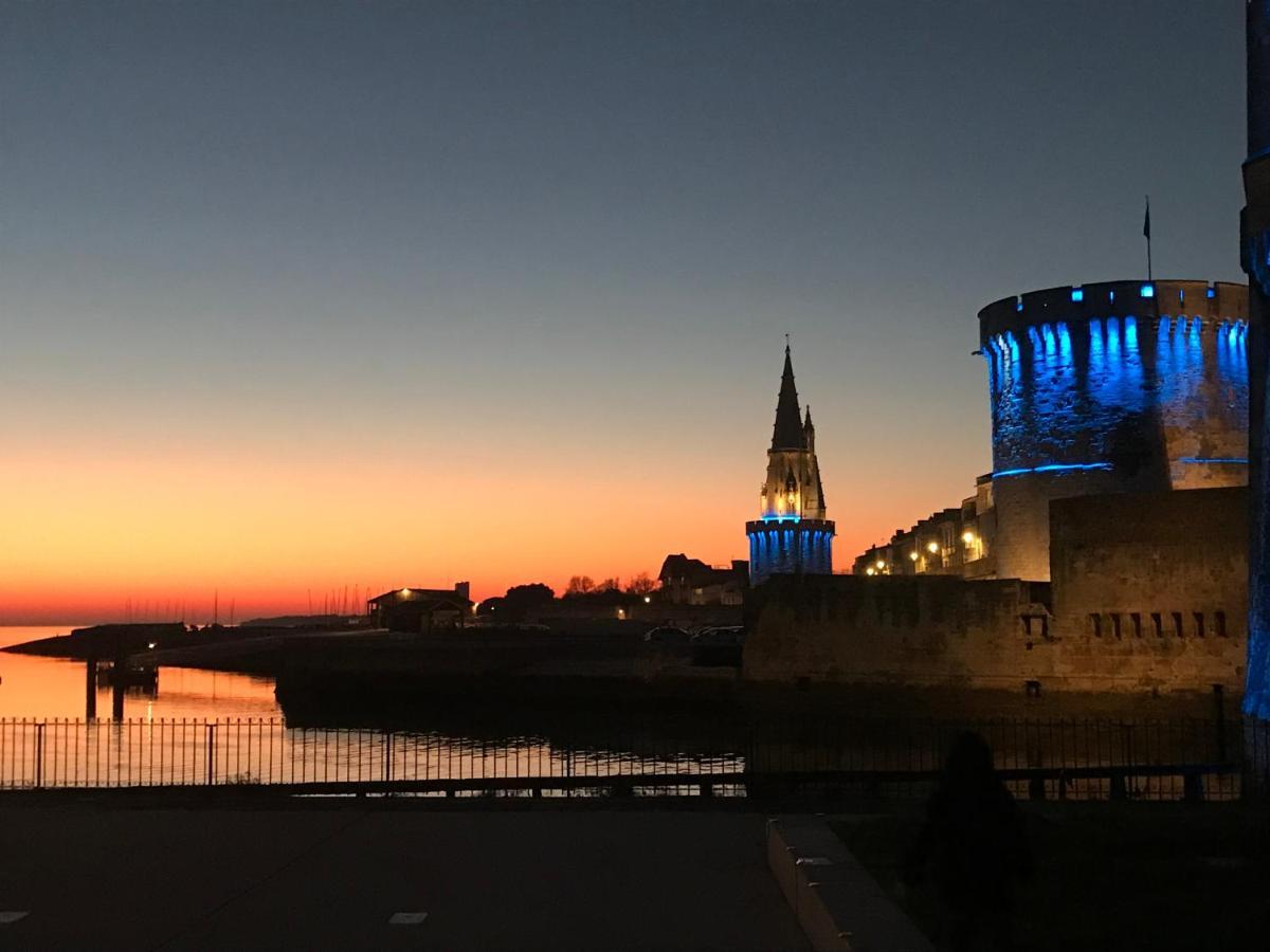 Appartement Saint Claude - Centre Port Ла Рошел Екстериор снимка